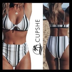 *LAST CHANCE*Cupshe Two piece Swimsuit